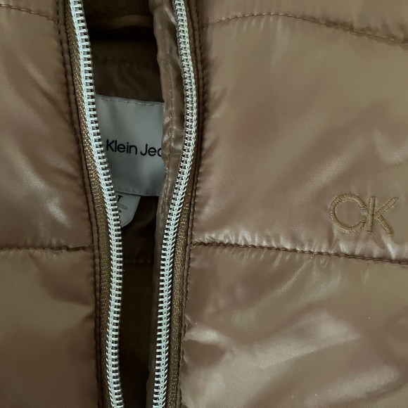 Calvin Klein 2T Burro Puffer Jacket - Picture 5 of 9